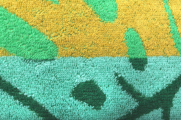 Strandtuch ""Monstera Jungle""