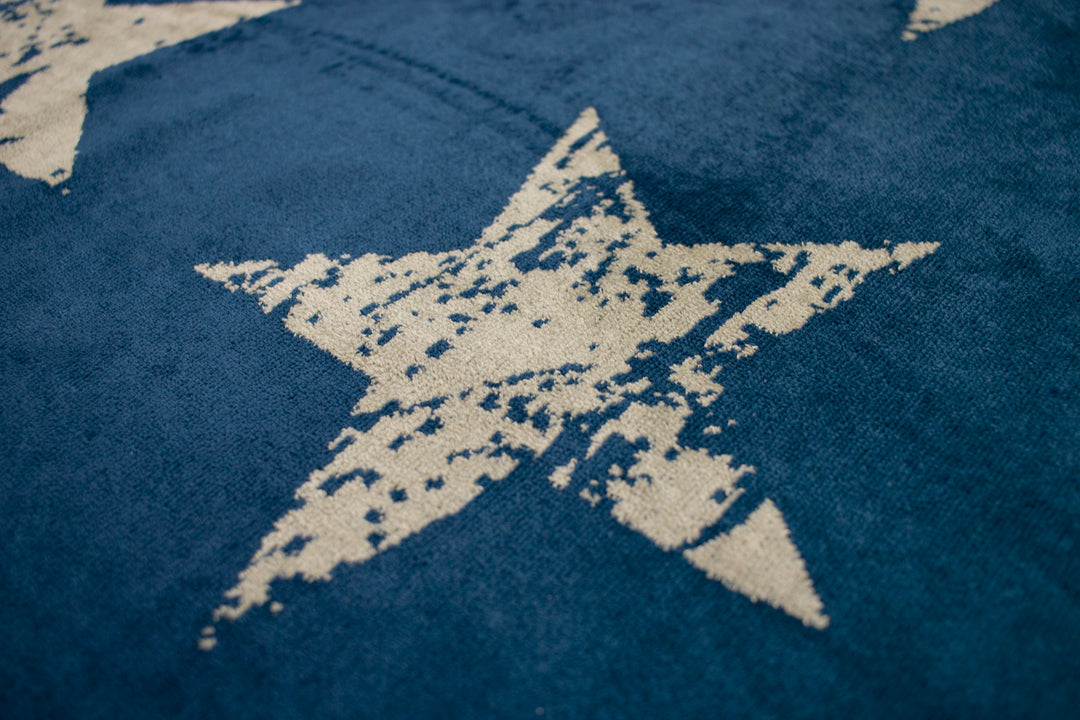 Strandtuch ""Battered Stars""