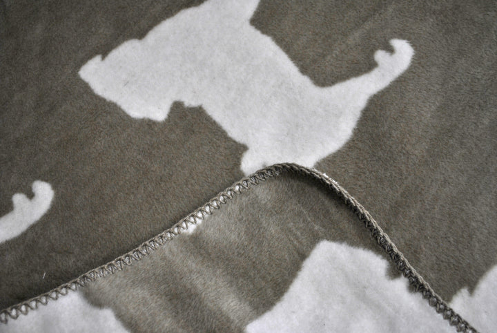 Wohndecke Mops Braun, 130 x 170 cm